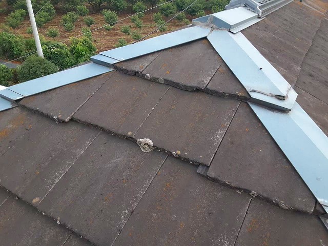 ズレてしまったモニエル瓦